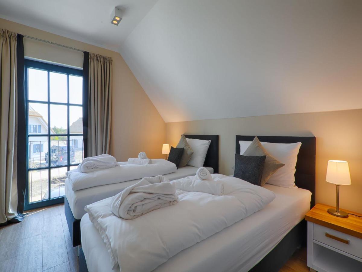Reetland Am Meer - Luxus Reetdachvilla Mit 3 Schlafzimmern, Sauna Und Kamin F18 ดรันส์เคอ ภายนอก รูปภาพ