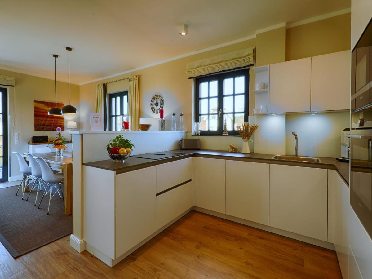 Reetland Am Meer - Luxus Reetdachvilla Mit 3 Schlafzimmern, Sauna Und Kamin F18 ดรันส์เคอ ภายนอก รูปภาพ