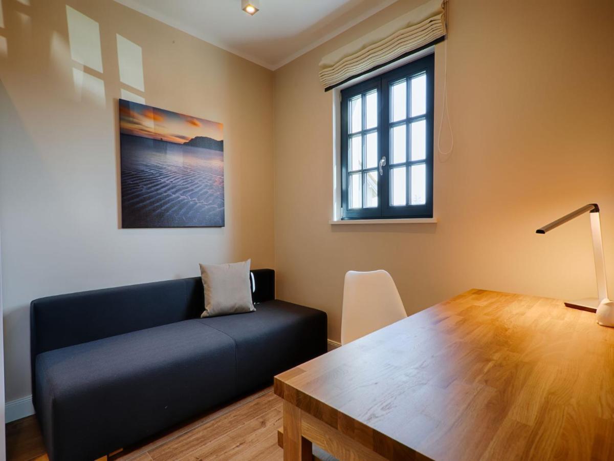 Reetland Am Meer - Luxus Reetdachvilla Mit 3 Schlafzimmern, Sauna Und Kamin F18 ดรันส์เคอ ภายนอก รูปภาพ