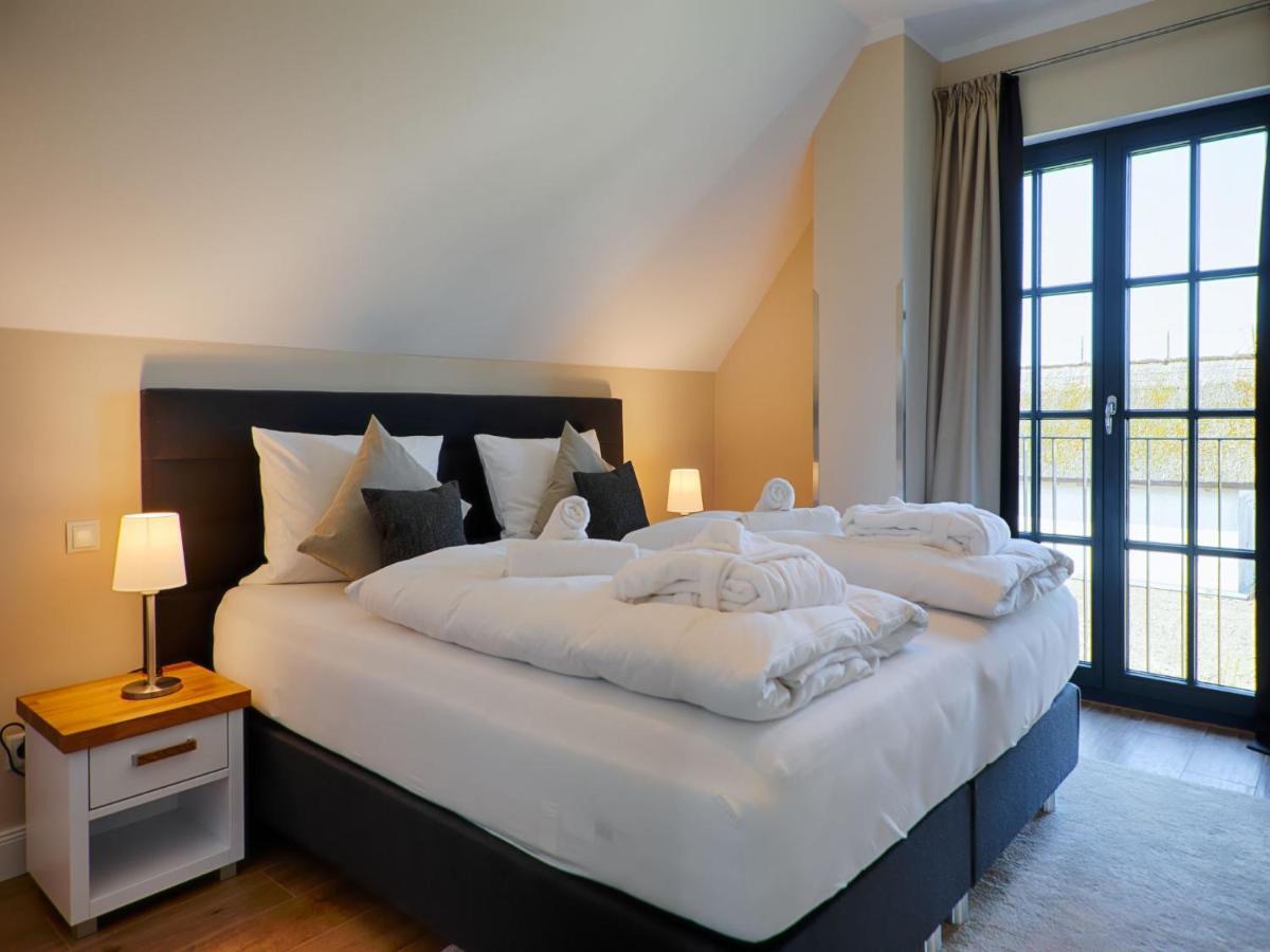 Reetland Am Meer - Luxus Reetdachvilla Mit 3 Schlafzimmern, Sauna Und Kamin F18 ดรันส์เคอ ภายนอก รูปภาพ