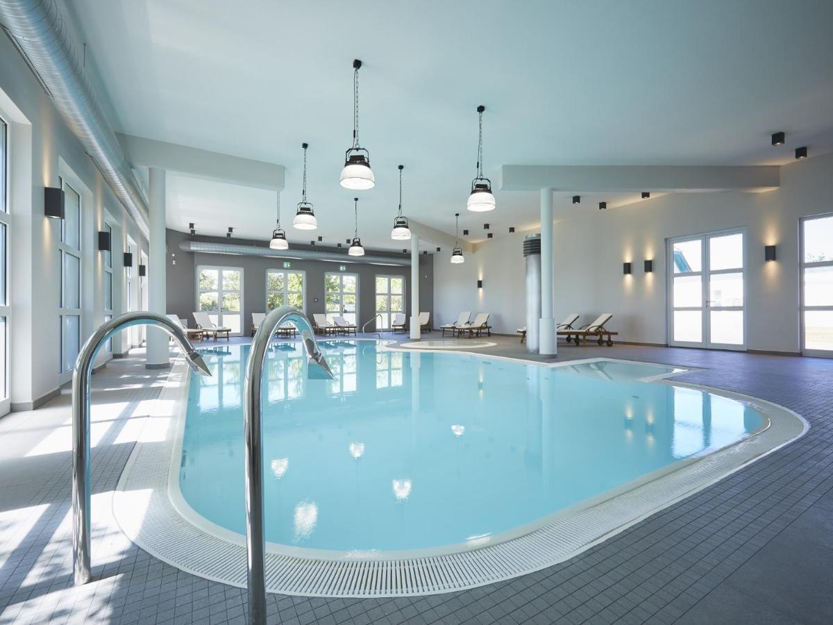 Reetland Am Meer - Luxus Reetdachvilla Mit 3 Schlafzimmern, Sauna Und Kamin F18 ดรันส์เคอ ภายนอก รูปภาพ